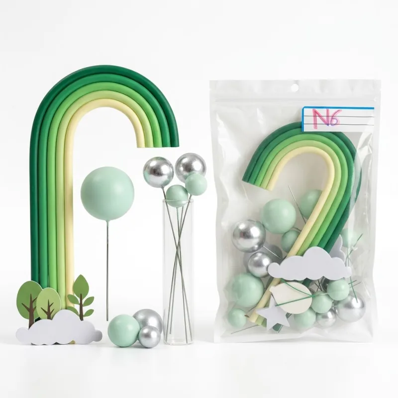Boules décoratives et Arc-en-Ciel Vert Végétal pour Gâteaux – Kit Cake Topper Nuages & Argent sur Tiges