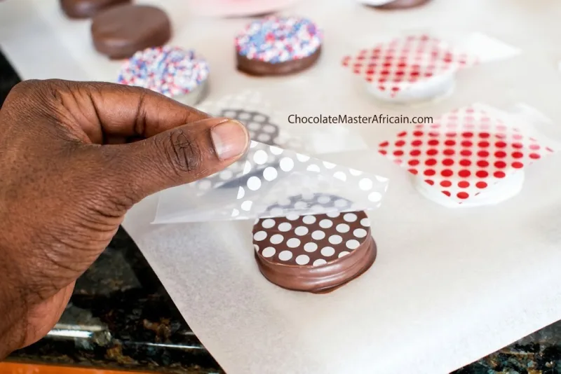 Photo, Impression Personnalisée sur Feuille Choco Transfert – Thème Motifs Géométriques & Pois Tendance (Biscuits Enrobés & Délices Chocolat)